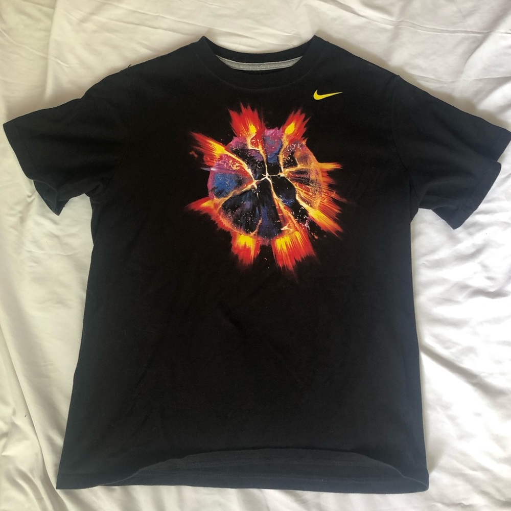 Nike Basketball Graphic Tee